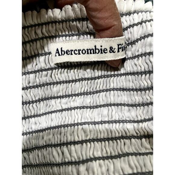 Abercrombie & Fitch Gingham Black/Gray/White Plaid Crop Top - Sz. Large (NWOT) - Picture 8 of 10